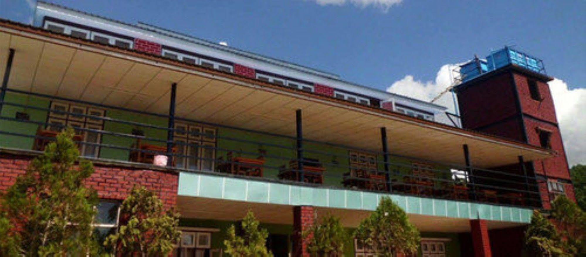 Railroad Hotel กาลอว์ ภายนอก รูปภาพ