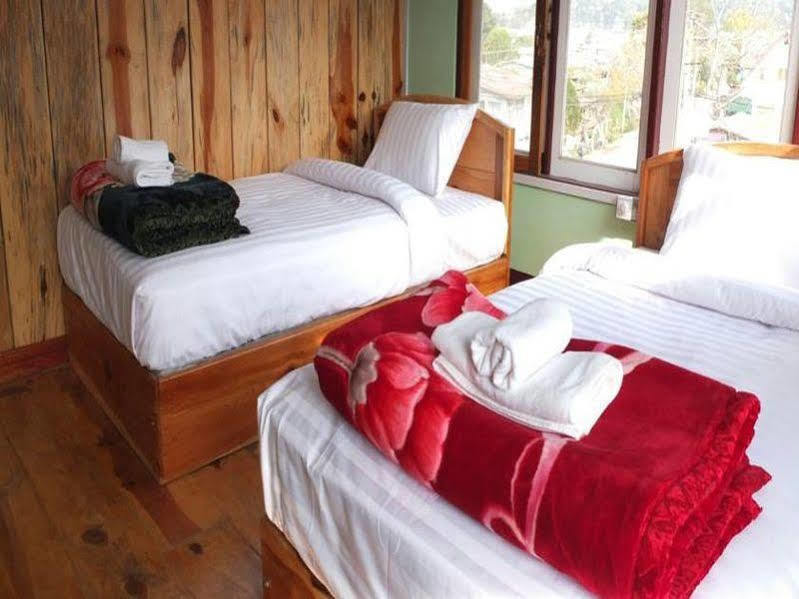 Railroad Hotel กาลอว์ ภายนอก รูปภาพ