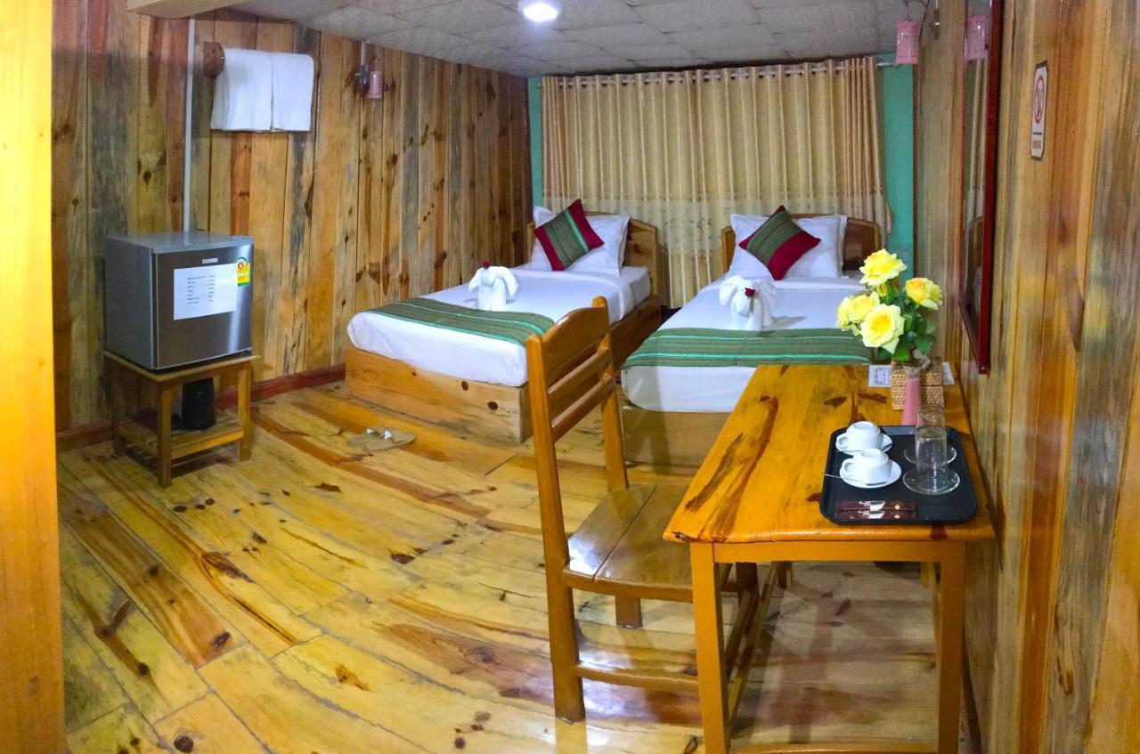 Railroad Hotel กาลอว์ ภายนอก รูปภาพ
