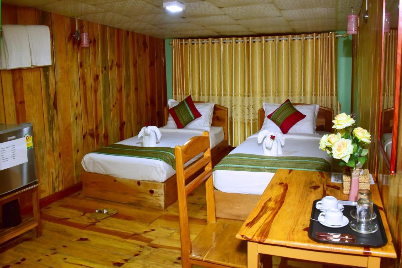 Railroad Hotel กาลอว์ ภายนอก รูปภาพ